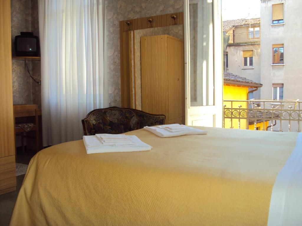 Hotel La Salsesina Salsomaggiore Terme Room photo